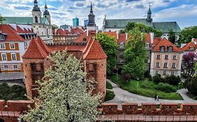 Atmospheric Apartment Next To Warsaw Old Town Square By Noclegi Renters